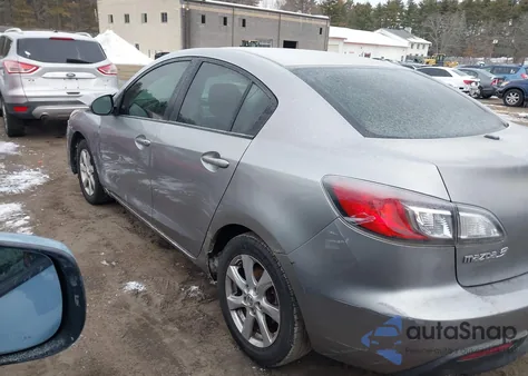 2011 Mazda Mazda3 I Touring из США, поврежденный, VIN JM1BL1VG4B1474316